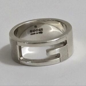 Gucci Silver Open G Logo Band Ring
